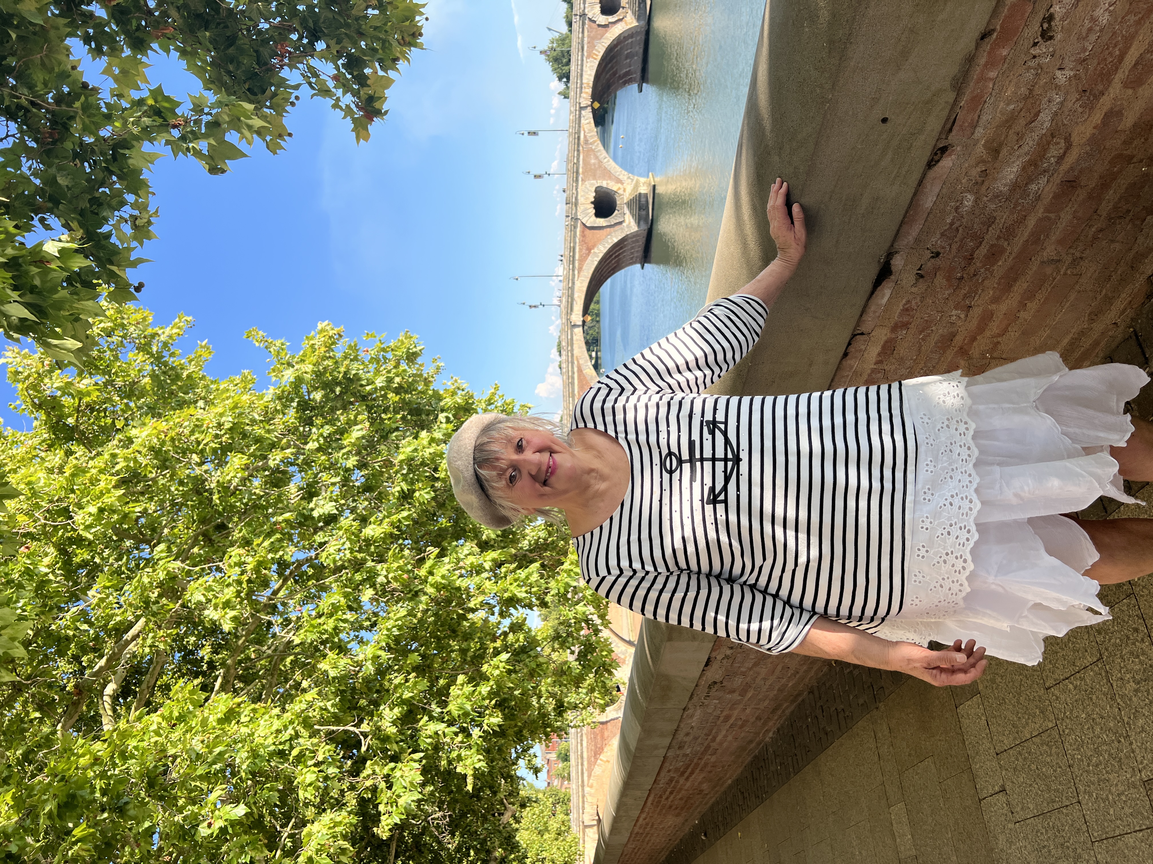 contes port viguerie toulouse chez Racines 